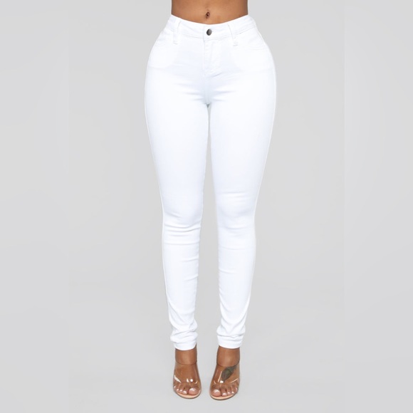 Fashion Nova white skinny high rise jeans with tags - Picture 3 of 5